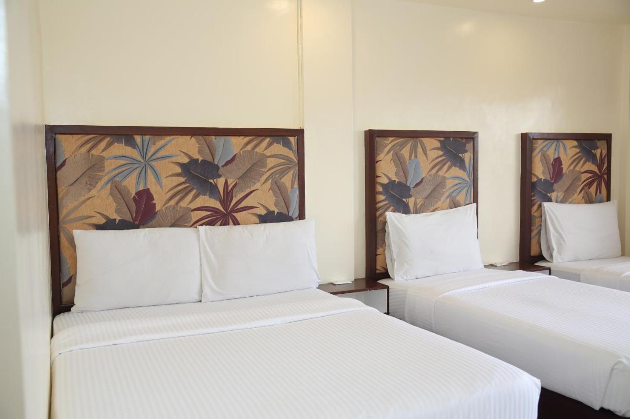 Eon Centennial Resort Hotel & Waterpark 伊洛伊洛 外观 照片