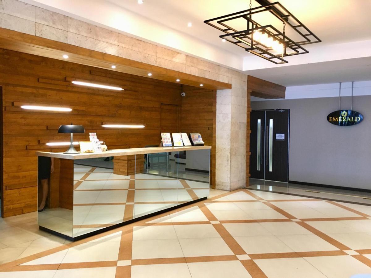 Eon Centennial Resort Hotel & Waterpark 伊洛伊洛 外观 照片